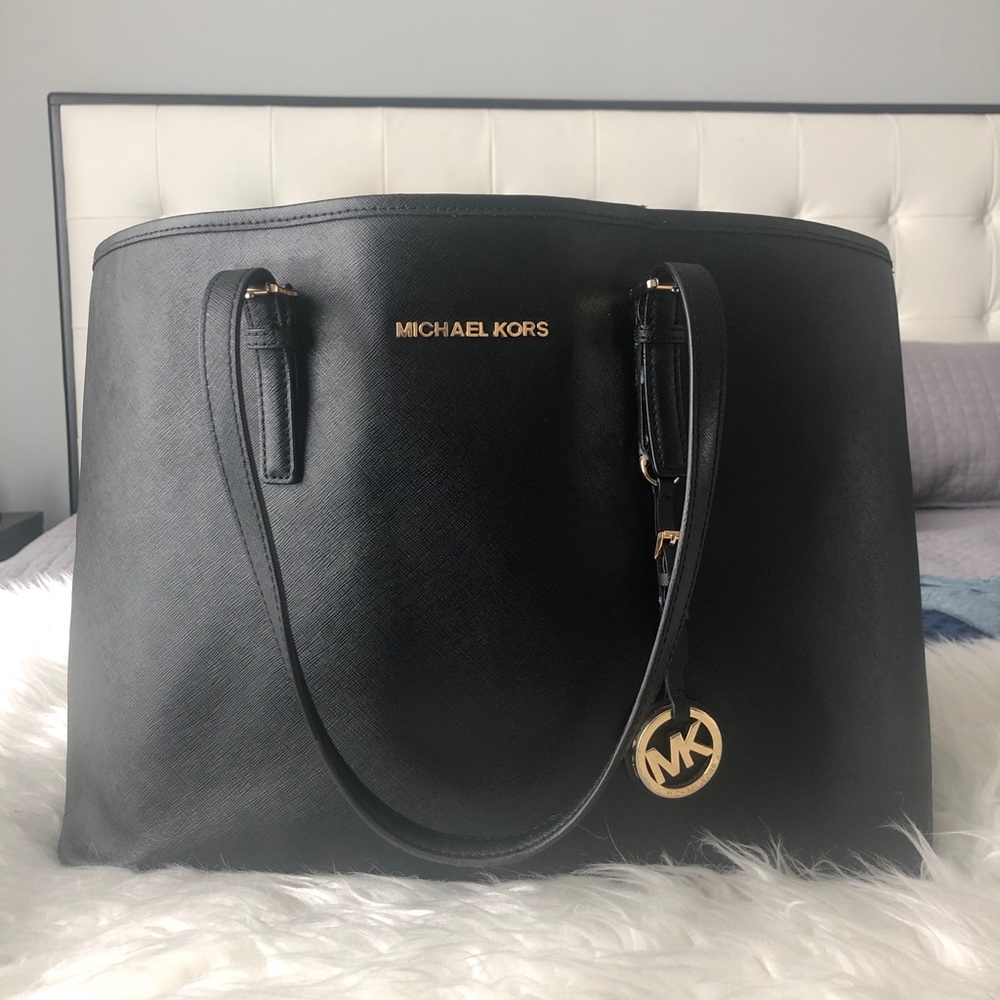 Michael Kors Jet Set Large Saffiano Leather Tote